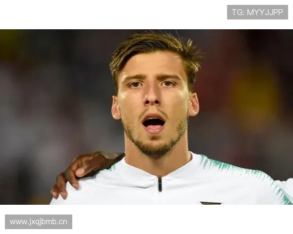 马尔基尼奥斯与鲁本·迪亚斯：防线指挥型中卫战术角色对比分析