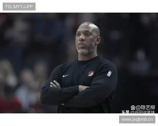 比卢普斯突破组织提升球队节奏，关键时刻助攻效率超队友